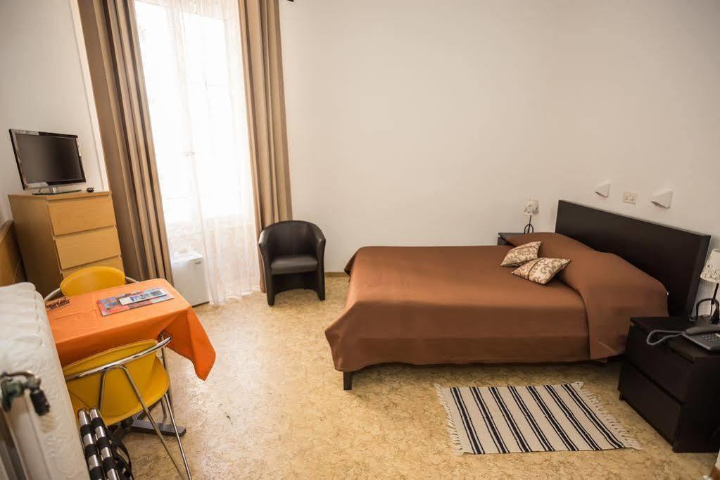 Hotel Des Tourelles Γενεύη Εξωτερικό φωτογραφία